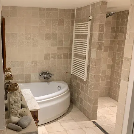 לינה וארוחת בוקר Luxury - Eik Op De Dijk